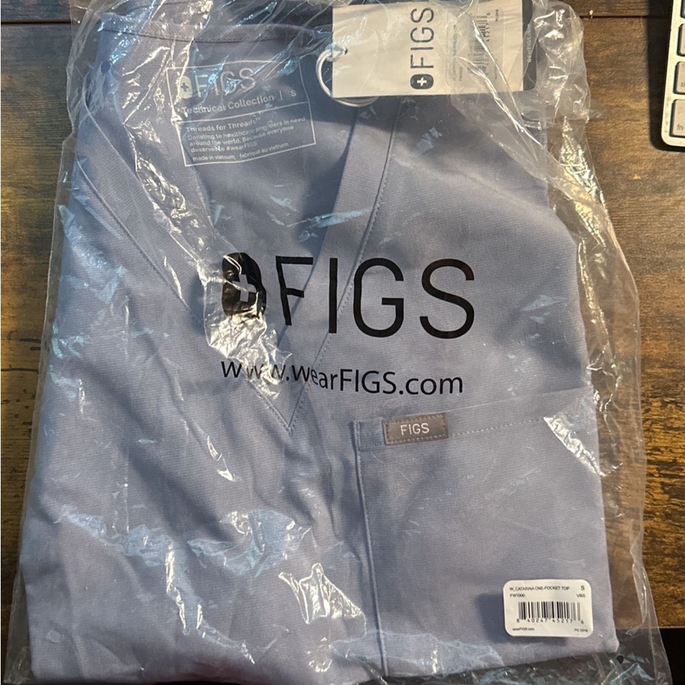 Figs blue grey small Catarina top